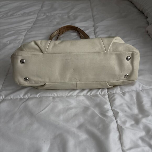 COACH Soho F18751 Cream Leather Medium East West Tote Shoulder Bag Gold Trim - Picture 7 of 13